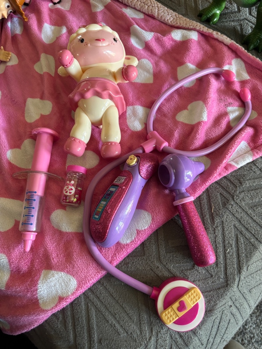 Doc mcstuffims toys